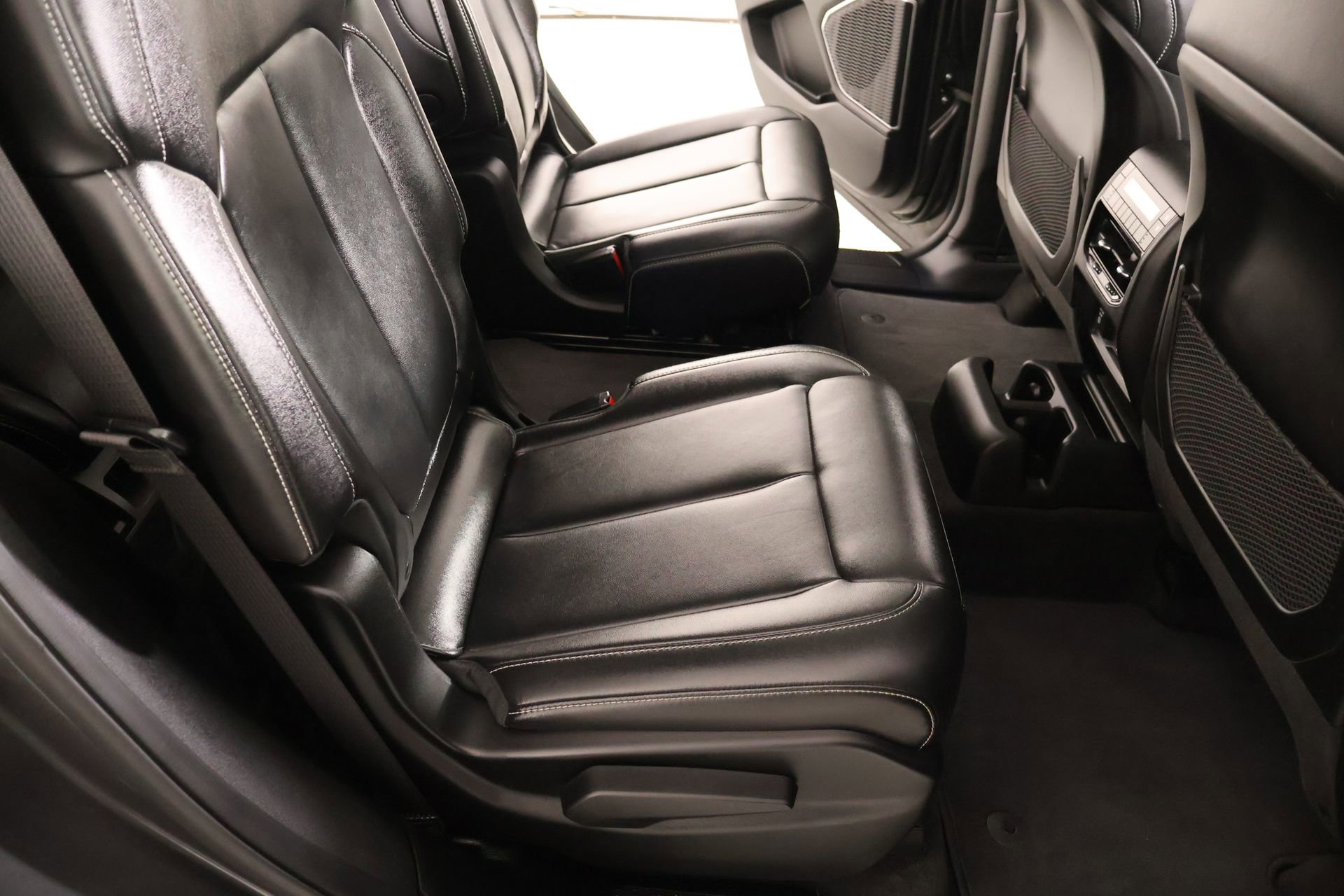 Used 2021 Jeep Grand Cherokee L Limited image 16