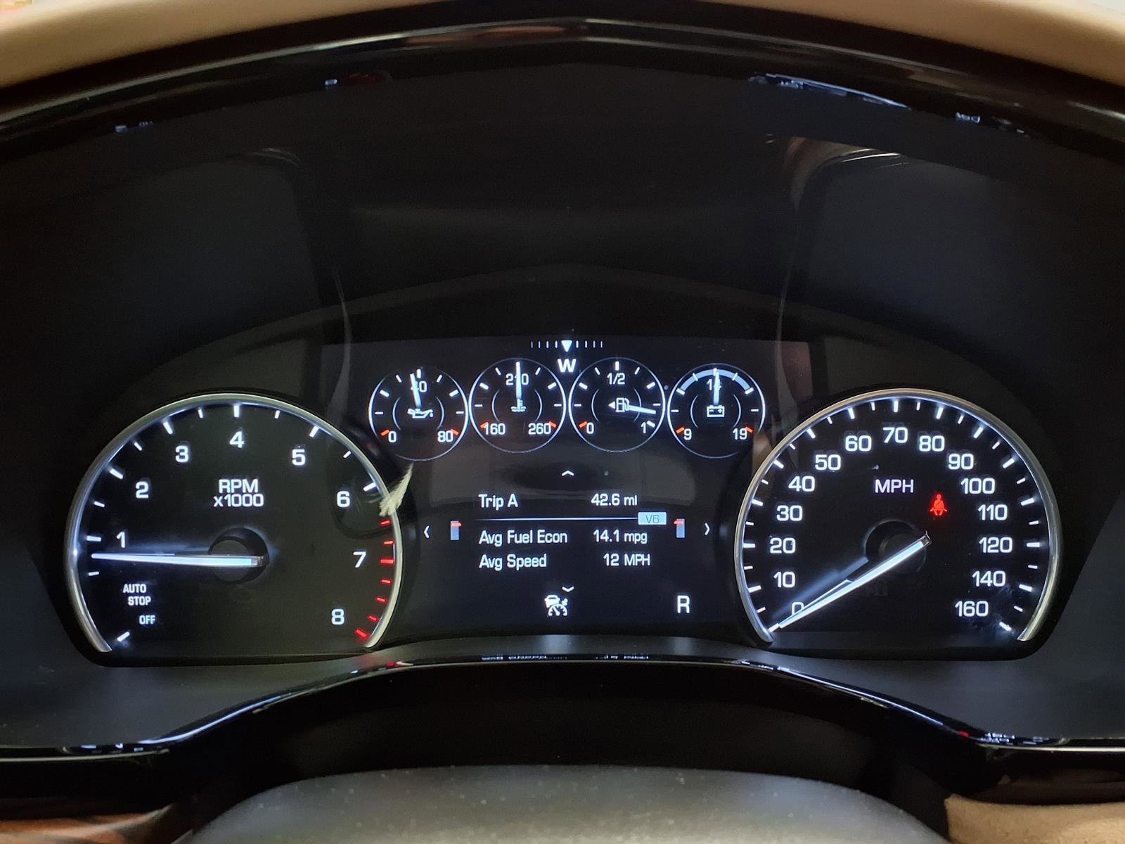 Used 2018 Cadillac XT5 Platinum w/ Driver Assist Package AWD/4WD image 32