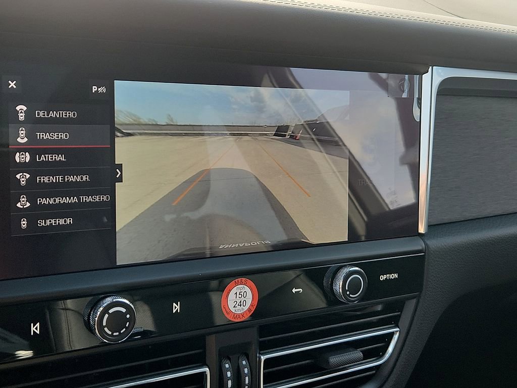 New 2026 Porsche Macan GTS AWD/4WD image 17