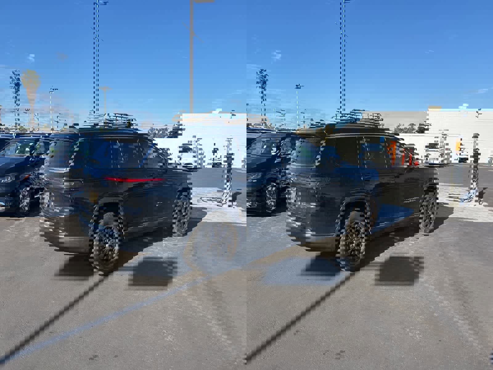 Used 2021 Jeep Grand Cherokee L Limited image 6