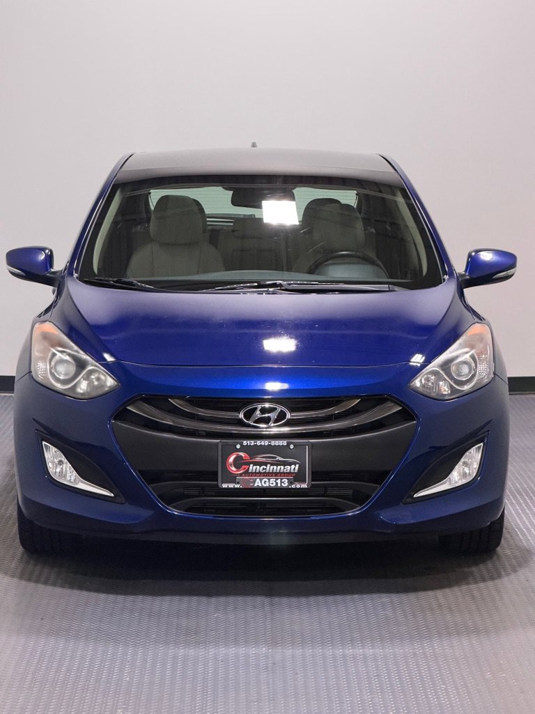 Used 2013 Hyundai Elantra GT w/ Tech Pkg FWD image 3