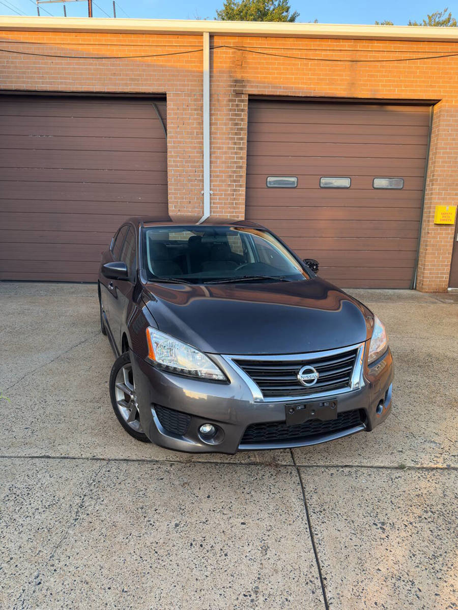 Used 2013 Nissan Sentra SR image 1