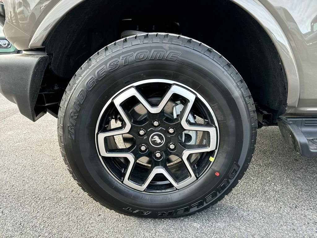 New 2025 Ford Bronco Outer Banks image 28