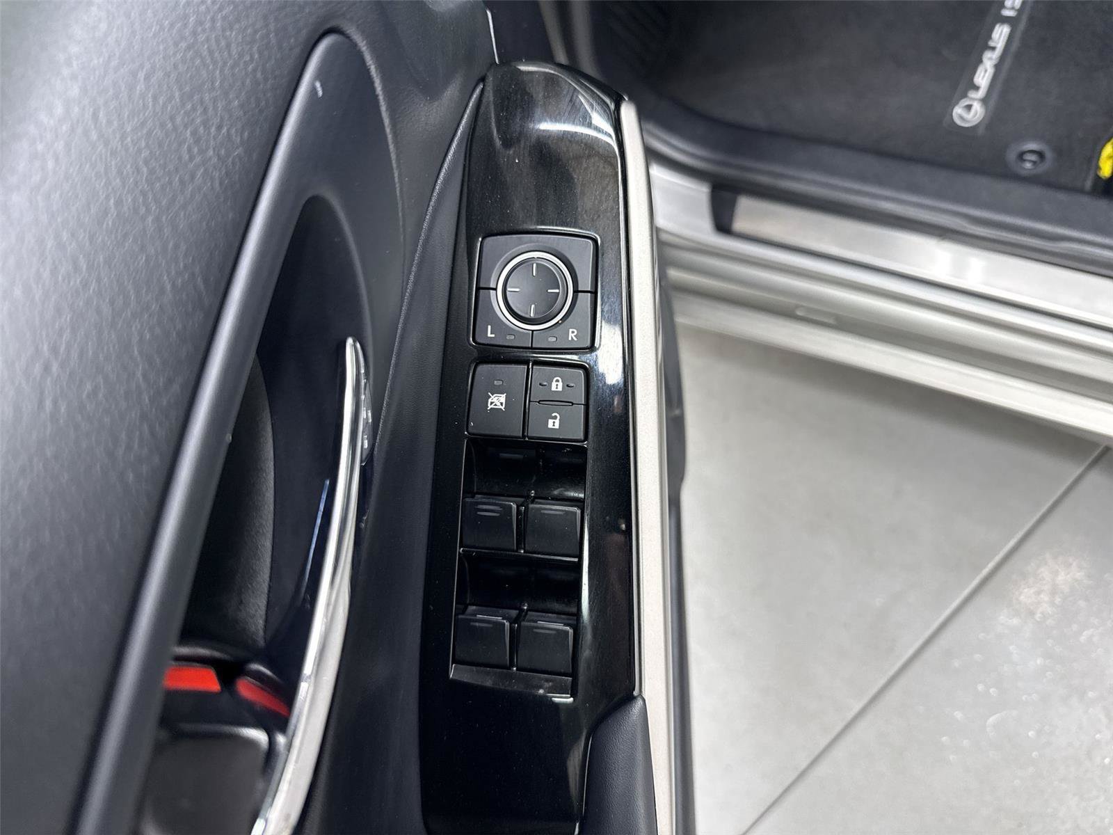 Used 2015 Lexus IS 250 AWD w/ Premium Package image 12
