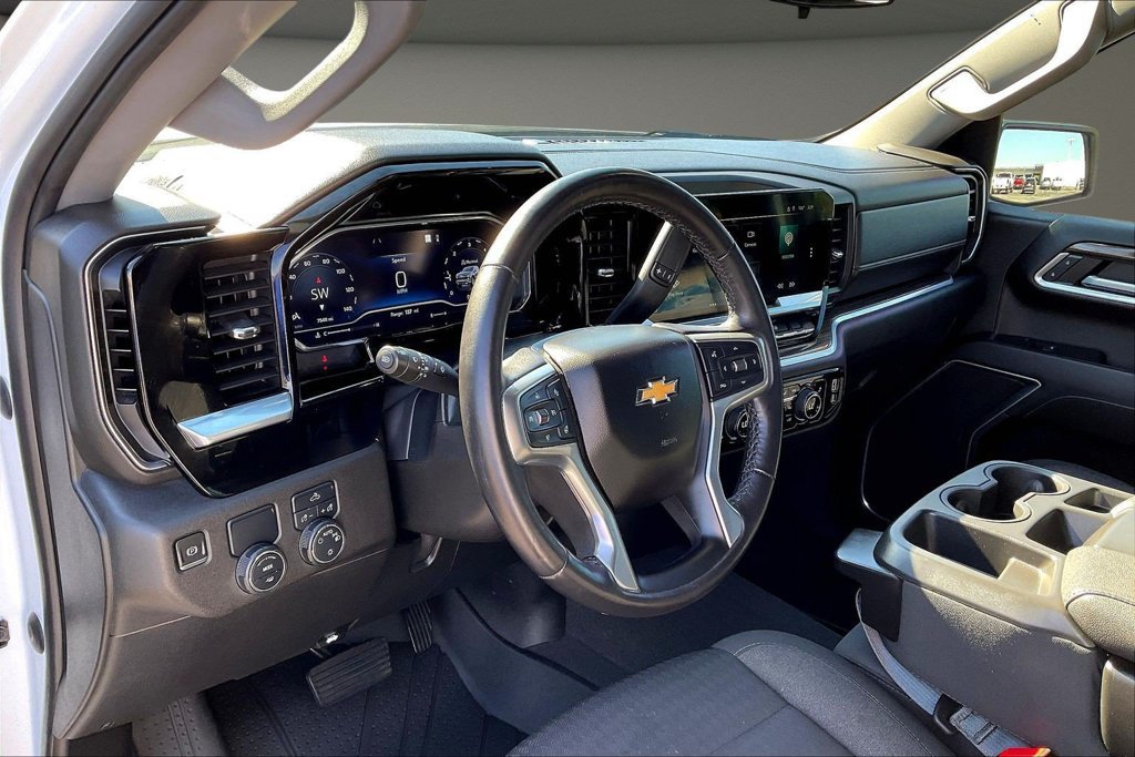Used 2022 Chevrolet Silverado 1500 LT w/ Protection Package RWD image 21