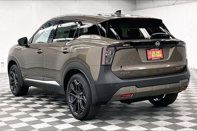 New 2026 Nissan Kicks SR w/ SR Premium Package image 4