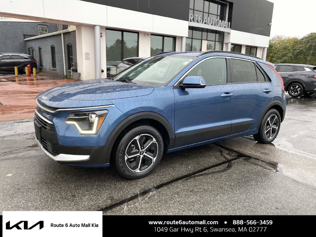 Used 2024 Kia Niro EX FWD image 1