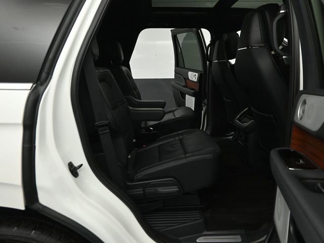 Used 2024 Lincoln Navigator Reserve image 26