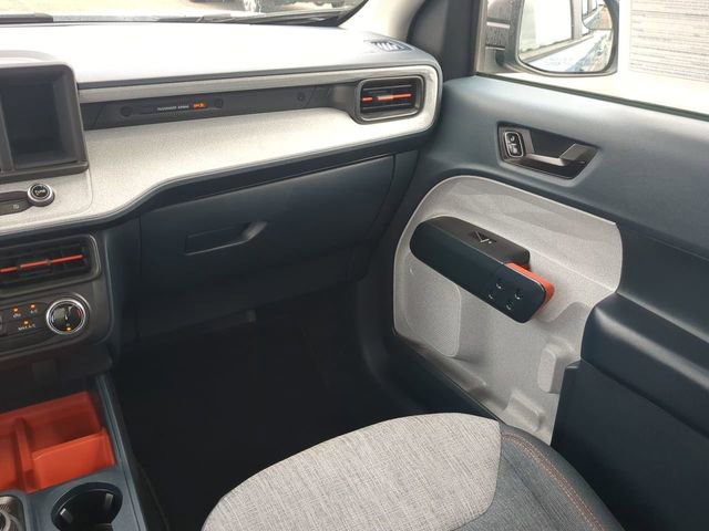 Used 2023 Ford Maverick XLT image 17