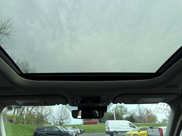 Used 2024 Toyota Grand Highlander Limited image 24