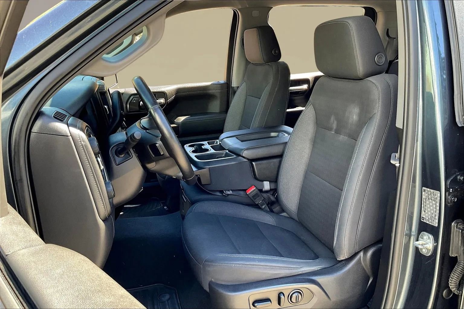 Used 2019 Chevrolet Silverado 1500 LT w/ All-Star Edition image 26