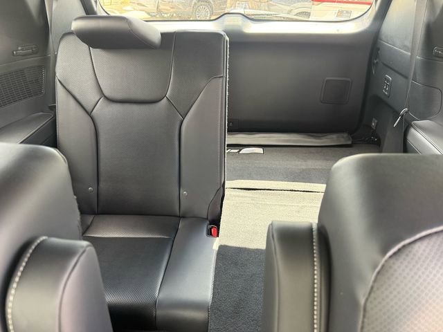 New 2026 Lexus TX 500h AWD image 25