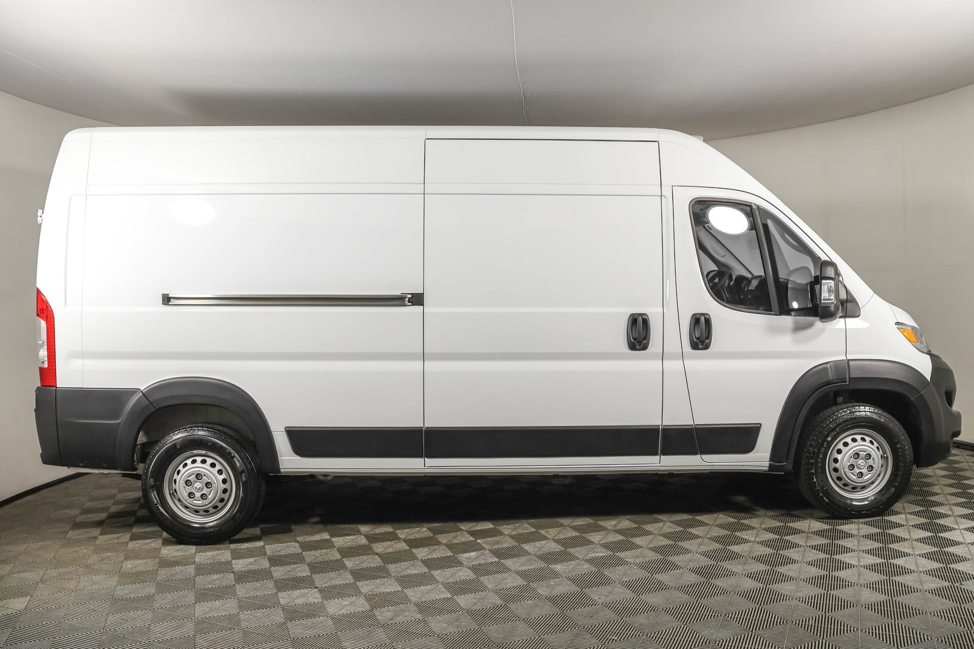 Used 2025 RAM ProMaster 3500 w/ Convenience Group FWD image 14