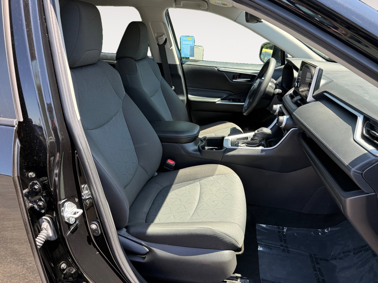 Used 2024 Toyota RAV4 XLE FWD image 19