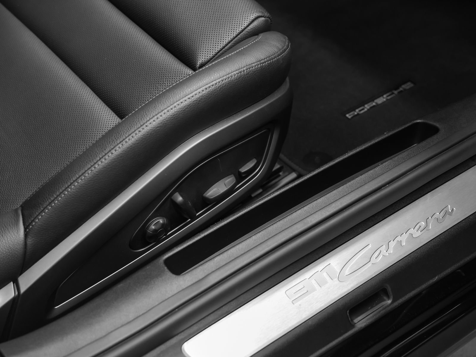 Certified 2022 Porsche 911 Carrera RWD image 21