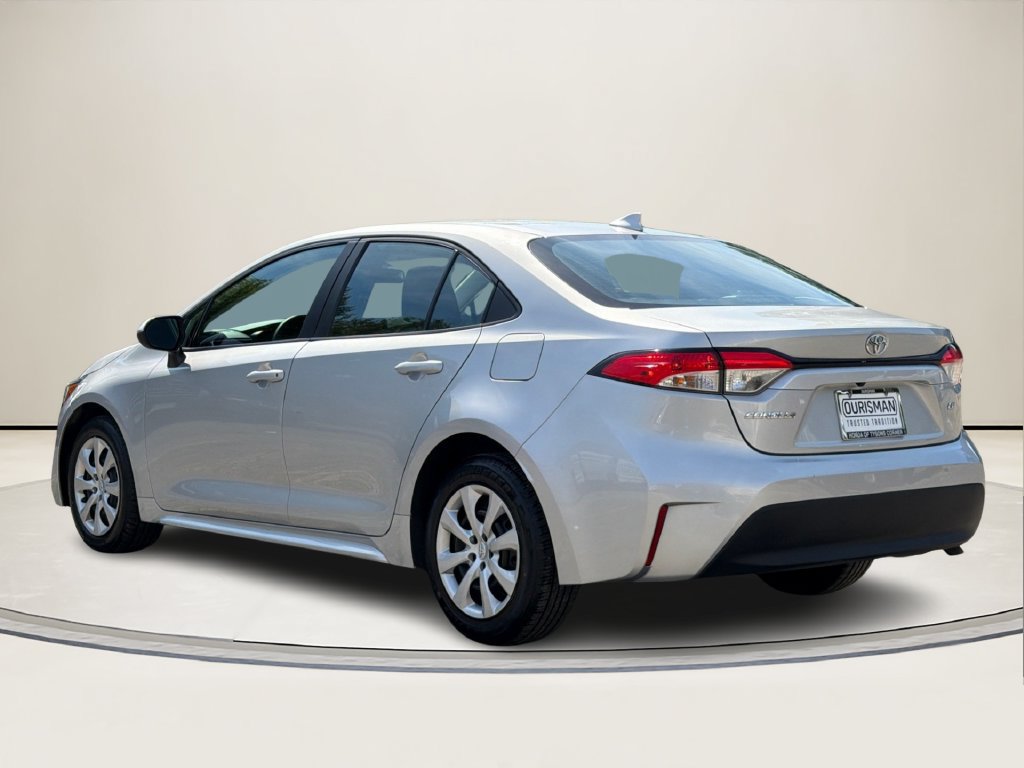Used 2024 Toyota Corolla LE FWD image 3