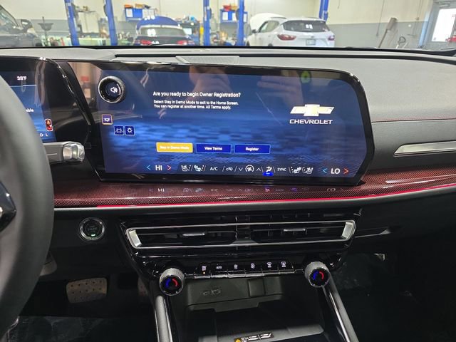 New 2026 Chevrolet Traverse RS image 22