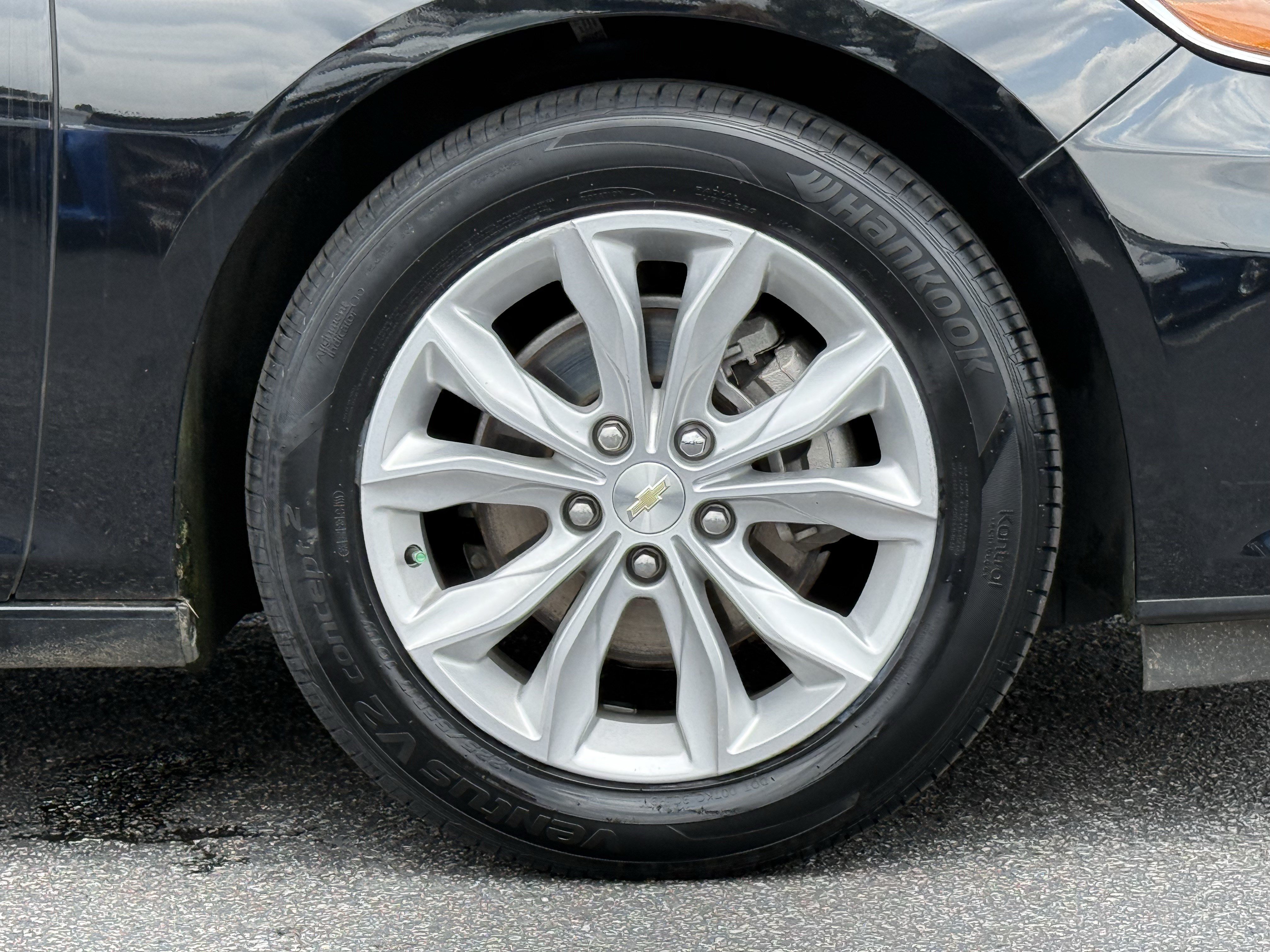 Used 2023 Chevrolet Malibu LT FWD image 13