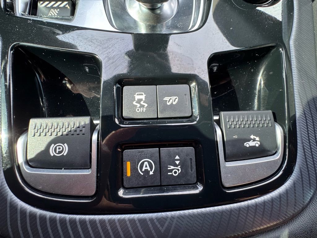 Used 2023 Jaguar F-TYPE R-Dynamic image 33