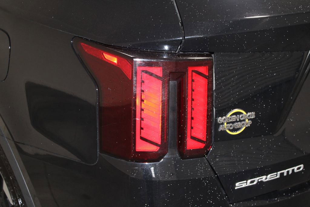 Used 2024 Kia Sorento S image 53