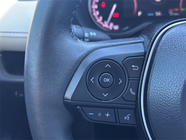 Used 2023 Toyota RAV4 XLE Premium image 19