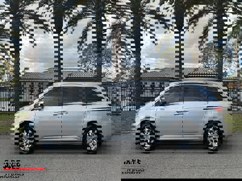 Used 2015 Honda Odyssey EX image 6