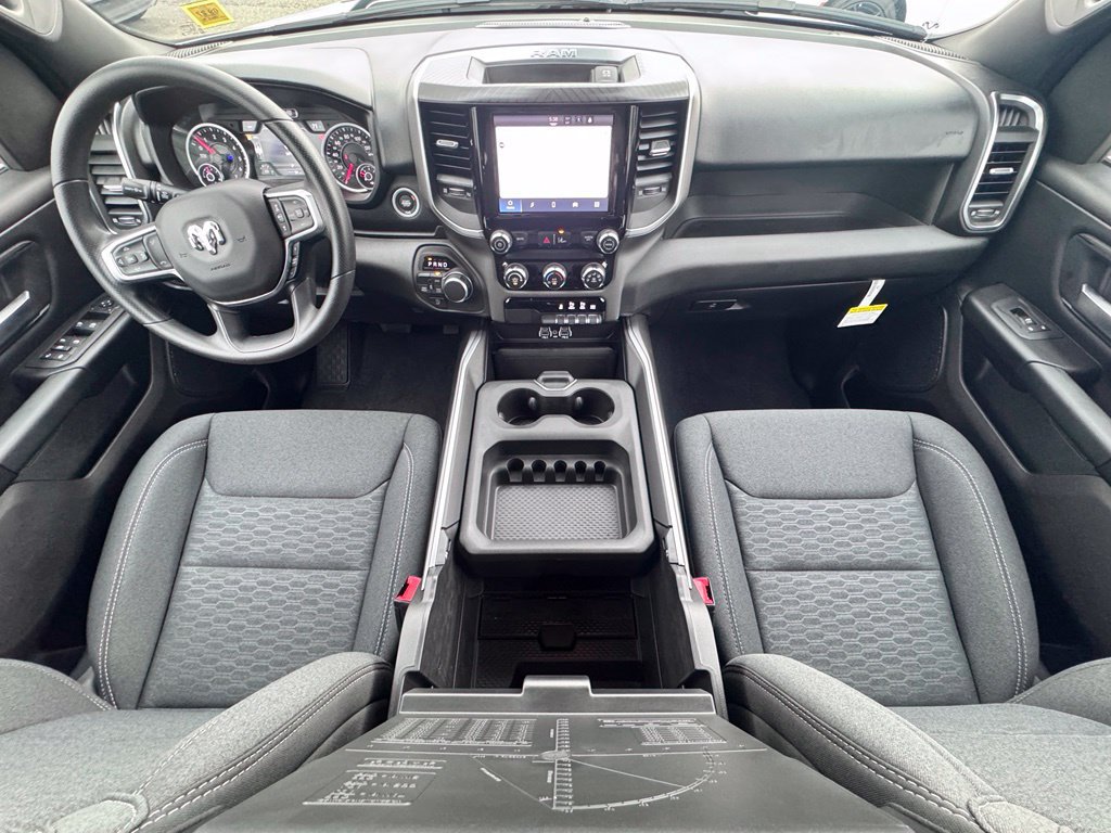 New 2026 RAM 1500 Express AWD/4WD image 12