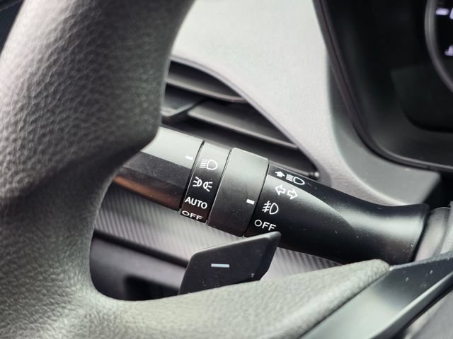 Certified 2025 Subaru Crosstrek 2.5i Premium AWD/4WD image 34