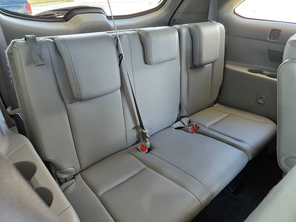 Used 2018 Toyota Highlander XLE FWD image 25
