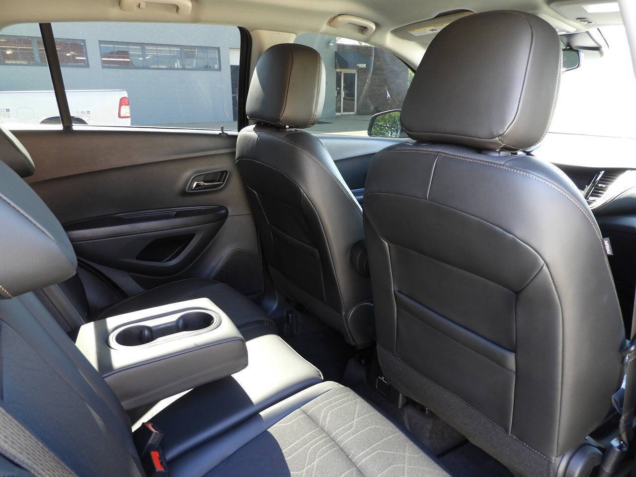 Used 2022 Chevrolet Trax LT w/ Driver Confidence Package AWD/4WD image 31