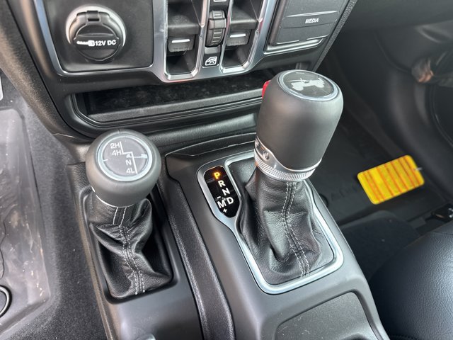 New 2026 Jeep Wrangler Unlimited Sahara AWD/4WD image 25