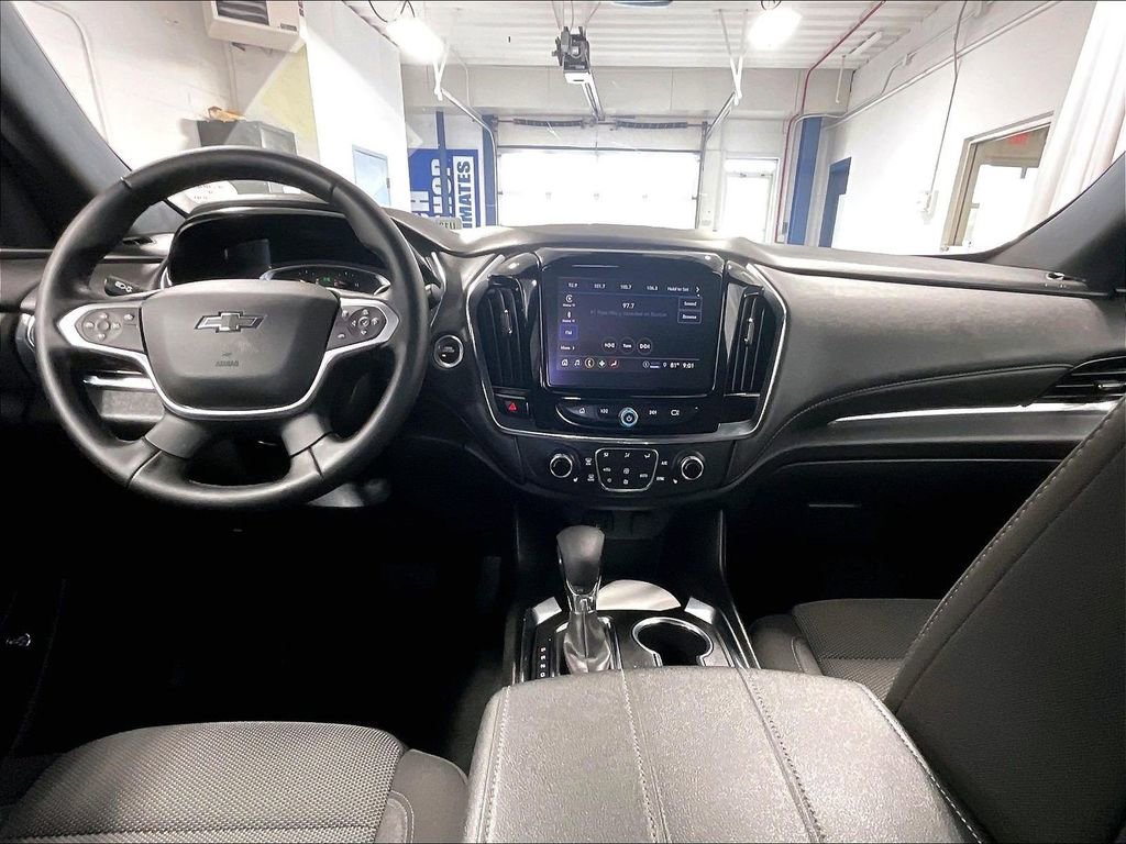Used 2023 Chevrolet Traverse LT w/ Midnight/Sport Edition AWD/4WD image 22