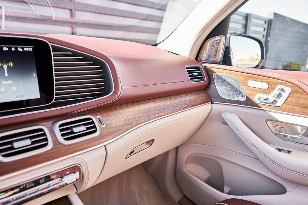 Used 2026 Mercedes-Benz Maybach GLS 600 4MATIC image 91