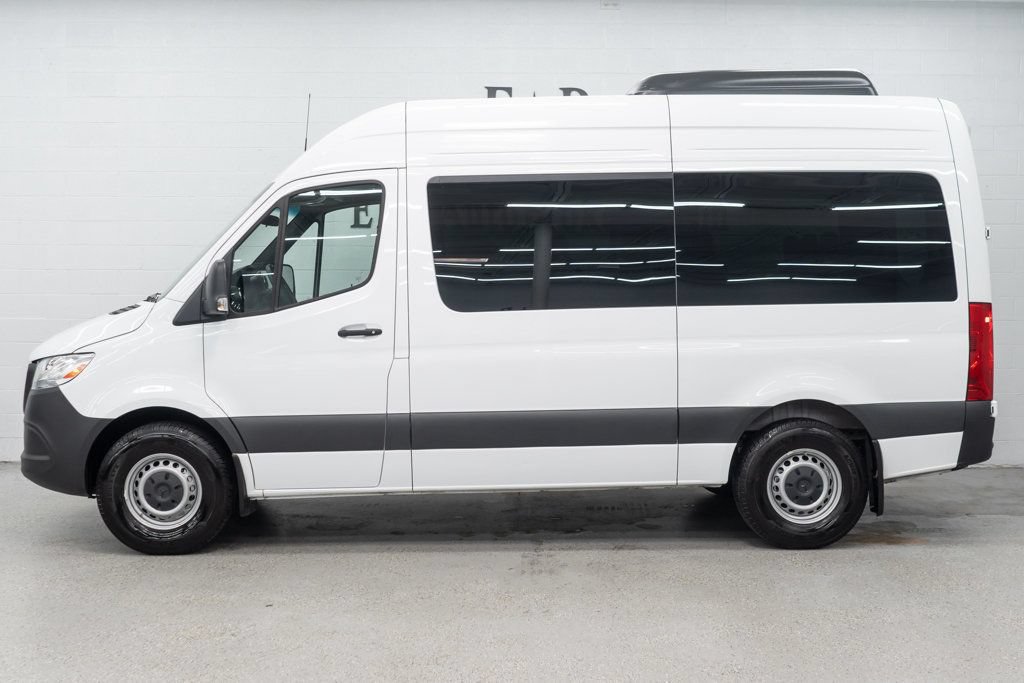 Used 2025 Mercedes-Benz Sprinter 2500 image 2