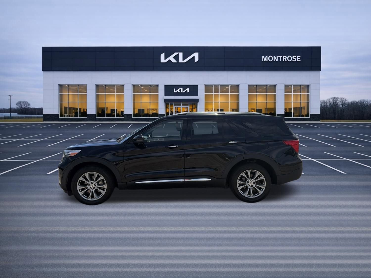 Used 2021 Ford Explorer Limited w/ Equipment Group 301A AWD/4WD image 7