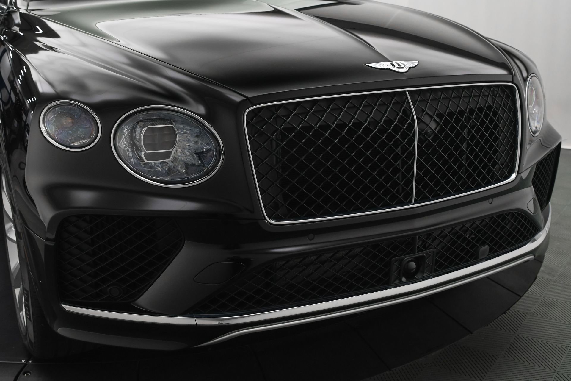 New 2024 Bentley Bentayga Extended Wheelbase image 27