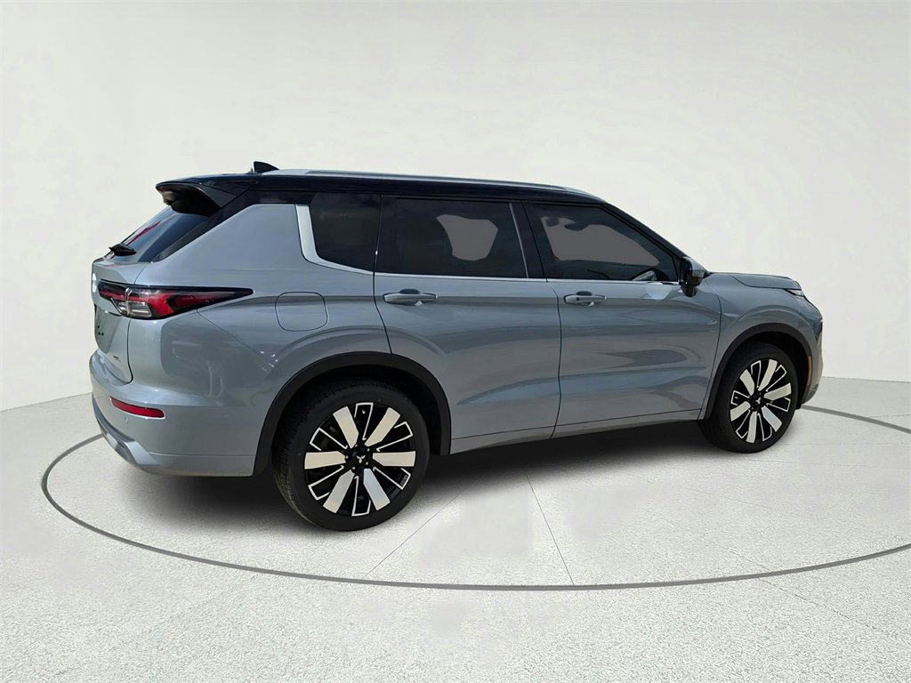 New 2025 Mitsubishi Outlander SEL image 5