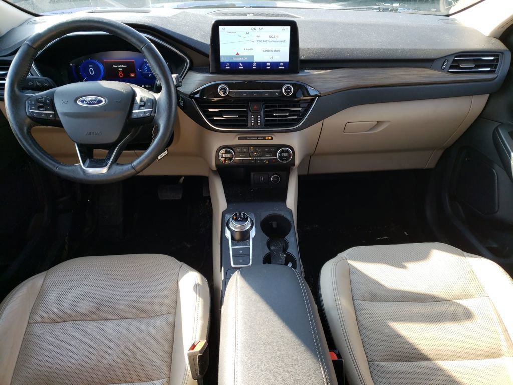 Used 2020 Ford Escape Titanium image 12