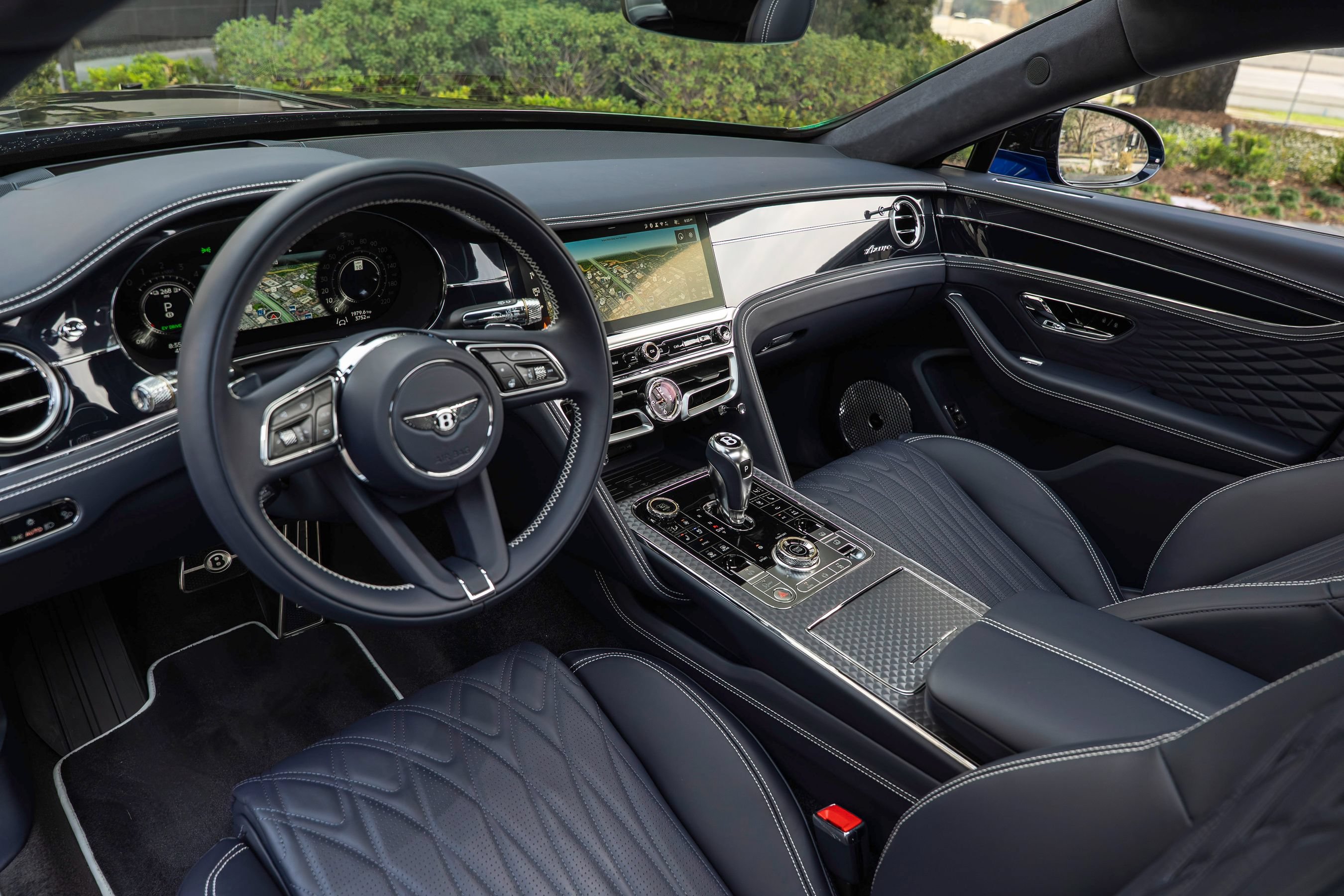 Certified 2026 Bentley Flying Spur Plug-In Hybrid AWD/4WD image 26