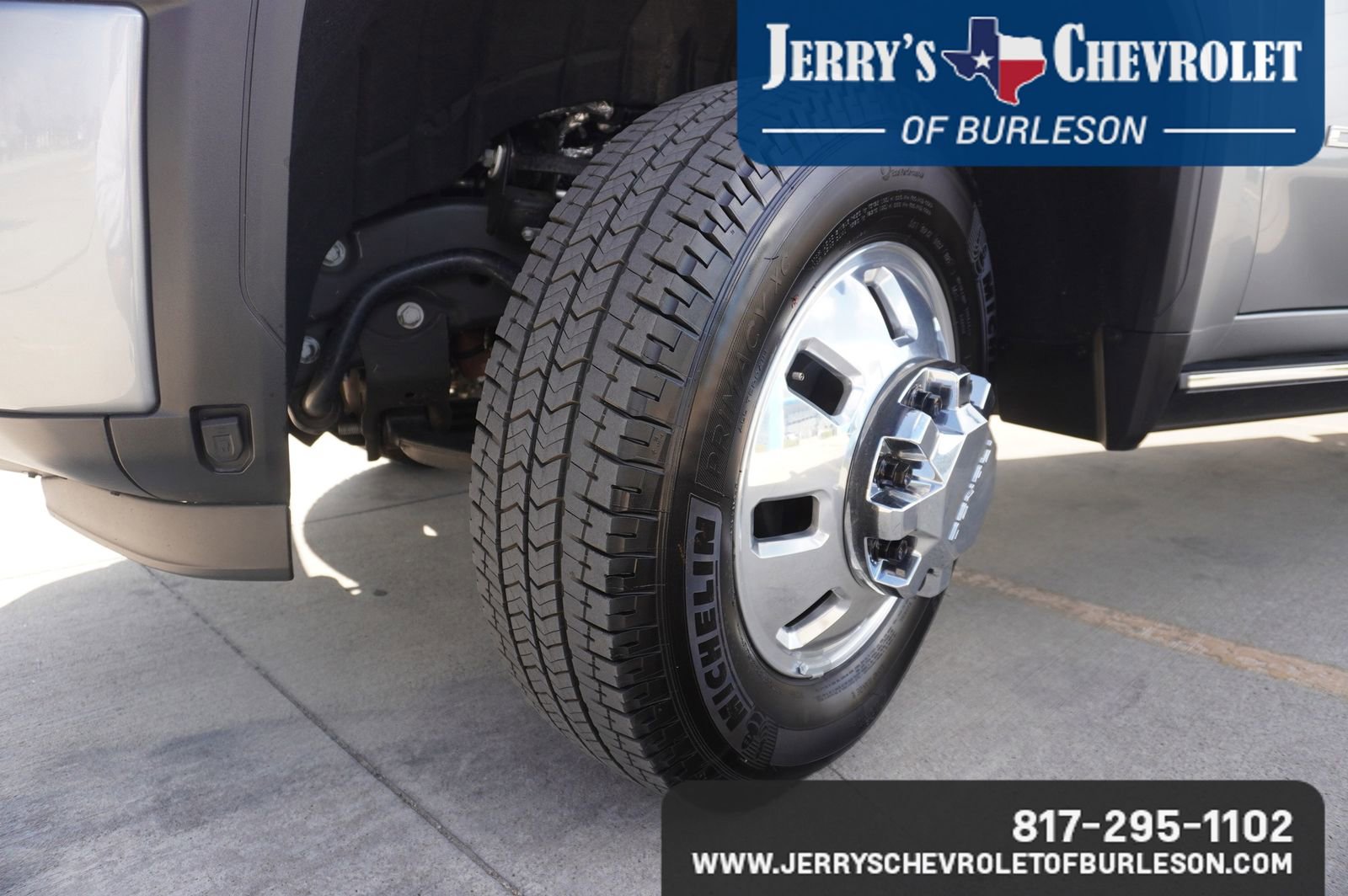 Used 2025 GMC Sierra 3500 Denali Ultimate image 11