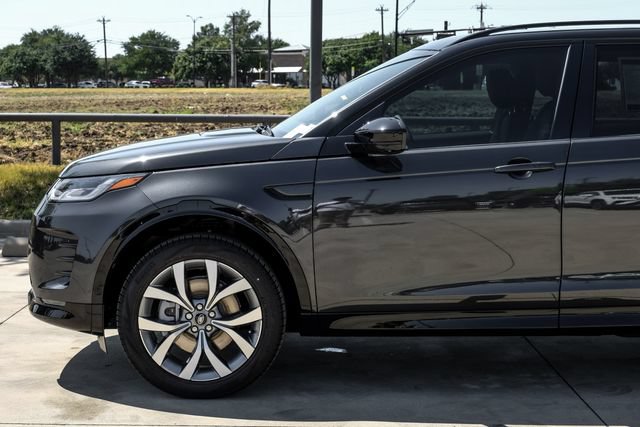 New 2026 Land Rover Discovery Sport Landmark AWD/4WD image 15