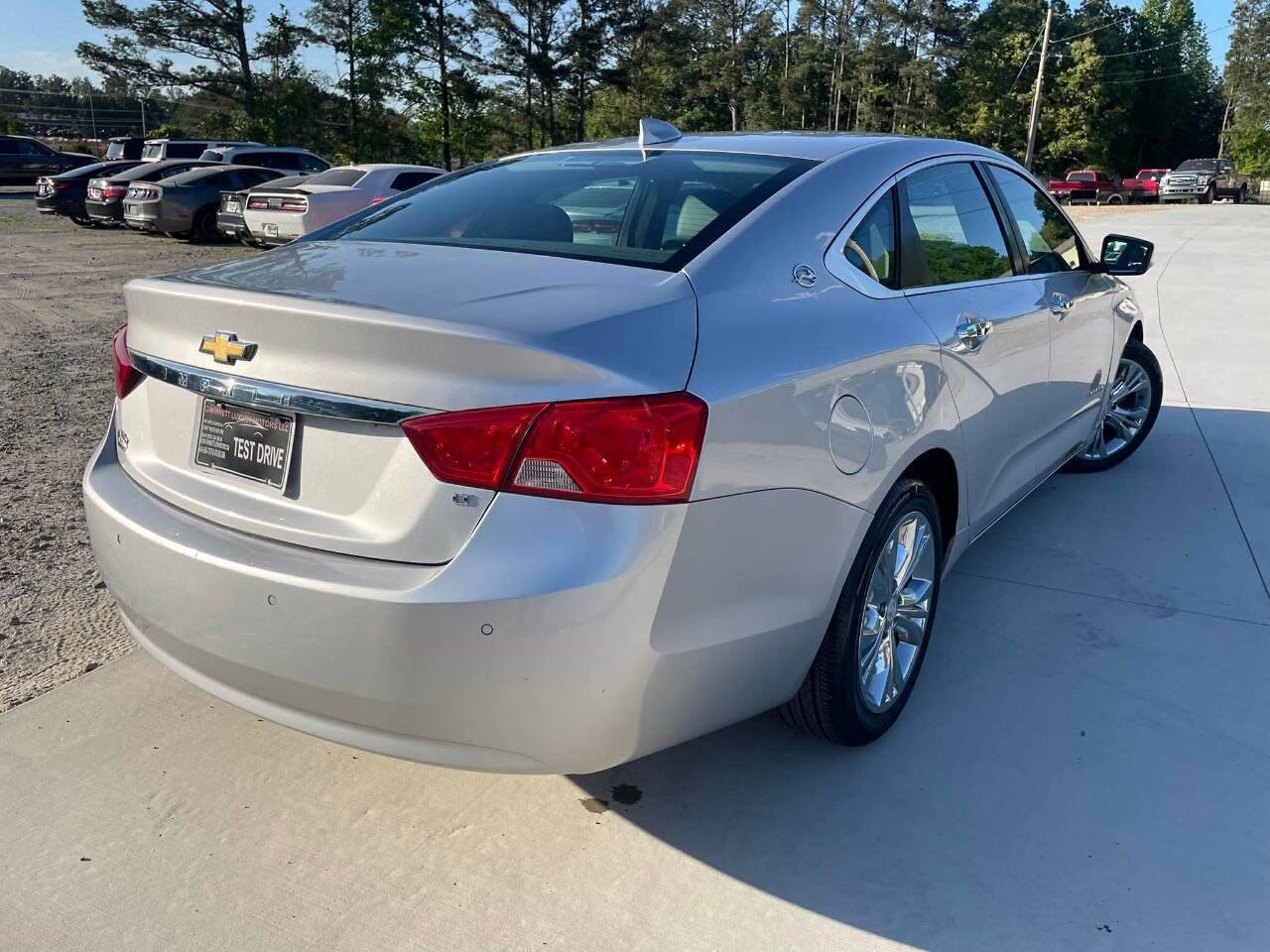 Used 2015 Chevrolet Impala LT w/ Convenience Package FWD image 7