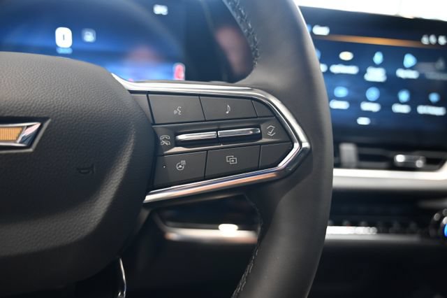 New 2027 Chevrolet Equinox LT w/ Convenience Package II FWD image 24