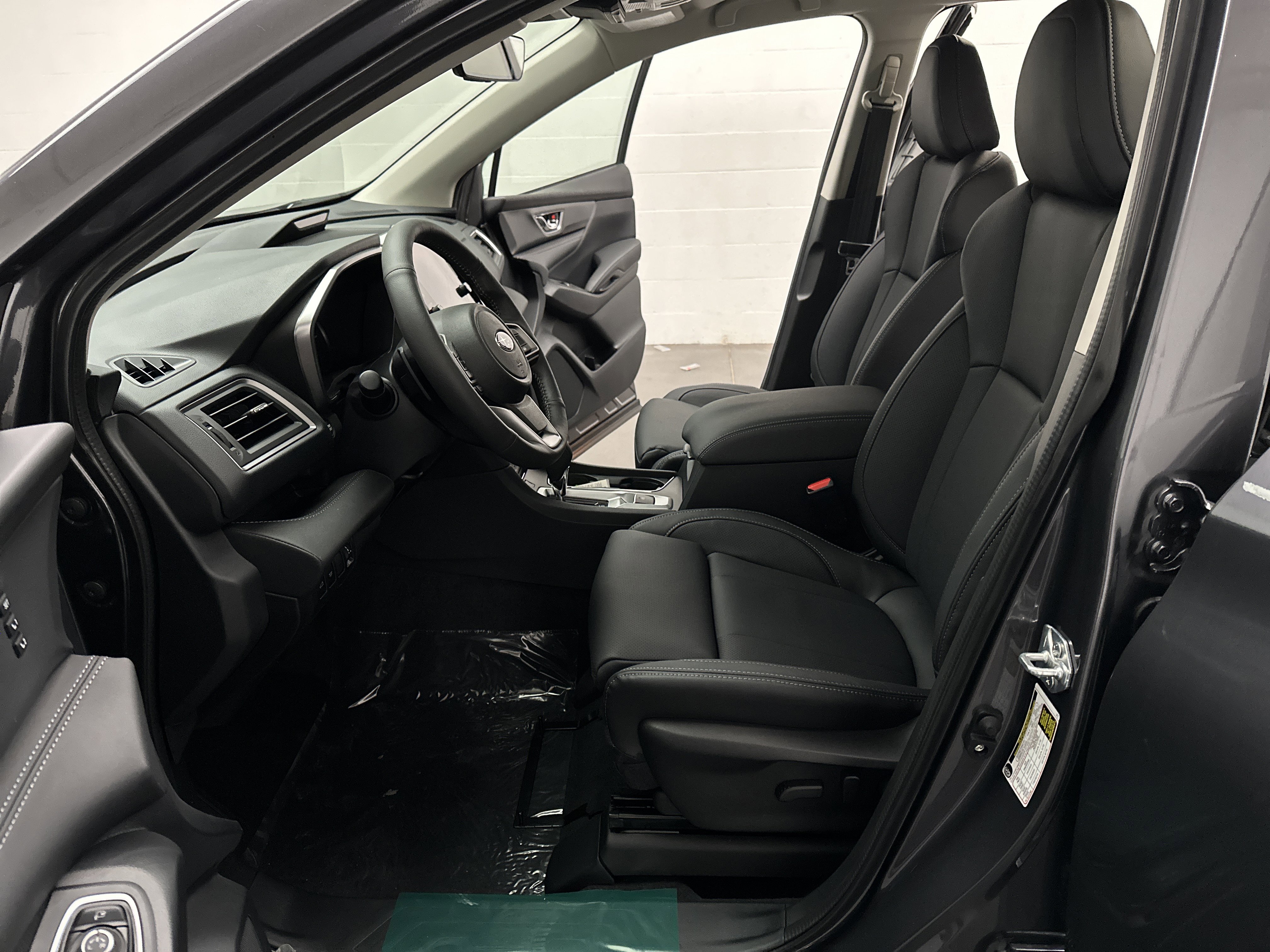 New 2025 Subaru Ascent Limited w/ Popular Package #2 image 18