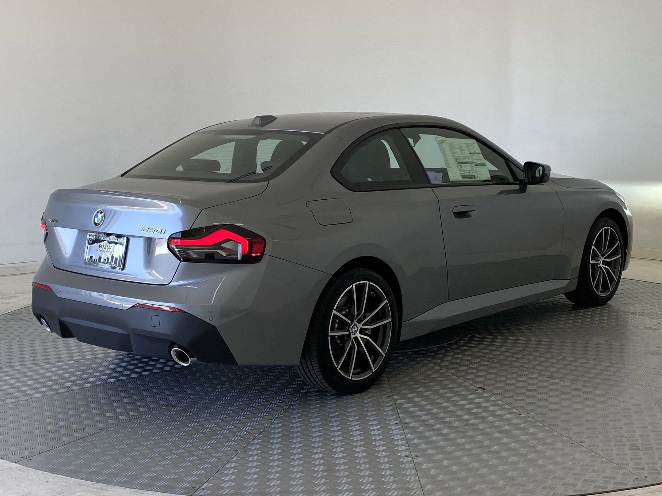 Used 2025 BMW 230i xDrive Coupe w/ Convenience Package AWD/4WD image 8