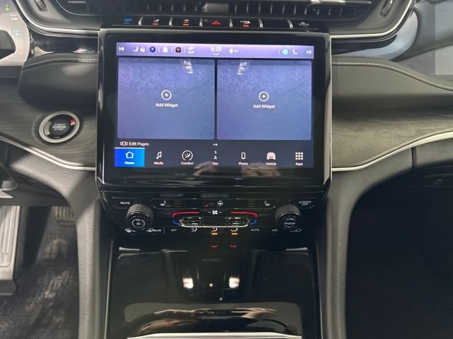 Used 2023 Jeep Grand Cherokee 4WD 4xe image 21