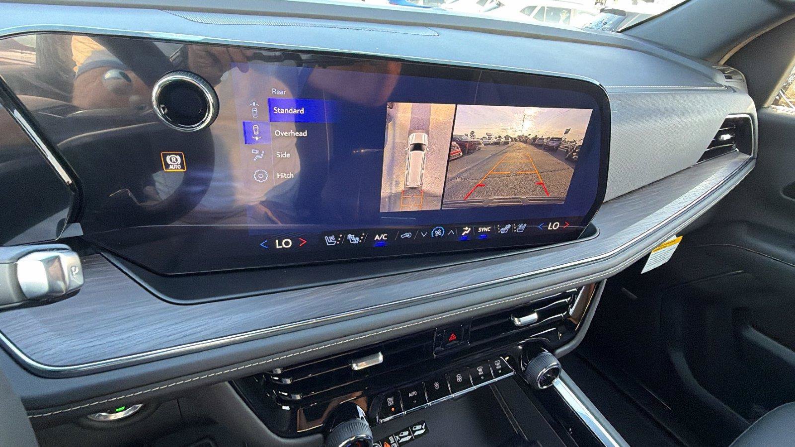 New 2026 Chevrolet Suburban Premier w/ Sun And Tow Package AWD/4WD image 28