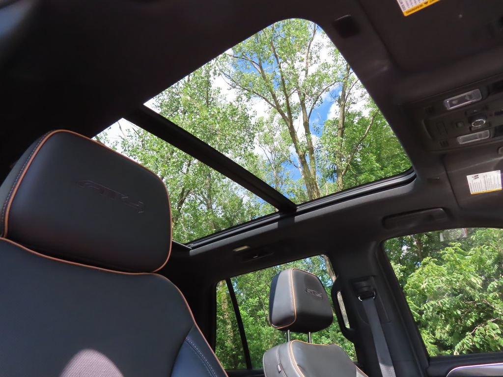 Certified 2024 GMC Yukon AT4 AWD/4WD image 5