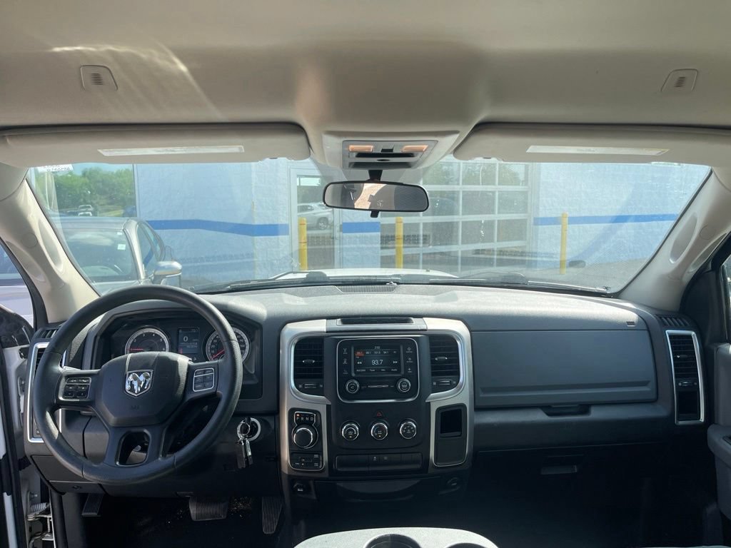 Used 2020 RAM 1500 Classic SLT AWD/4WD image 13
