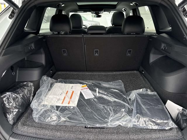 New 2026 Volkswagen Tiguan SE R-Line image 5
